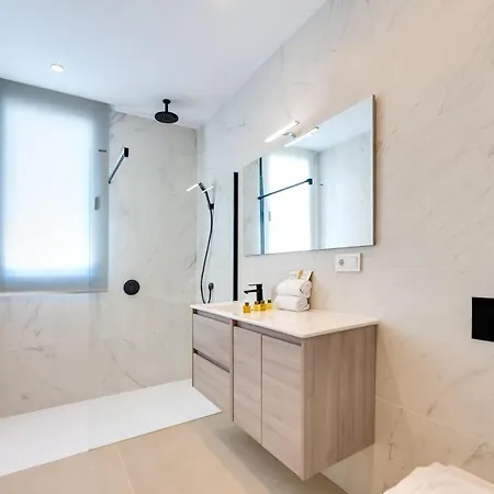 Vacation Marbella I Monte Halcones, 6bdr, Private-pool, Brand-new, Incredible Views, Cine And Entertainment Room, Bbq, Close To Golf Valley بينهافيس