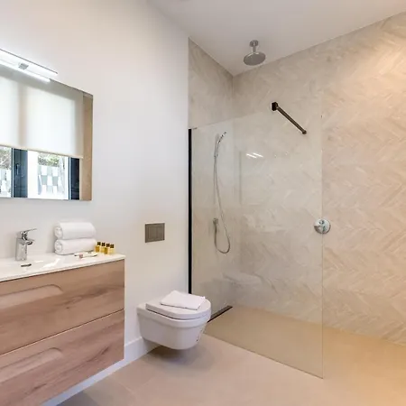 Vacation Marbella I Monte Halcones, 6bdr, Private-pool, Brand-new, Incredible Views, Cine And Entertainment Room, Bbq, Close To Golf Valley فيلة بينهافيس