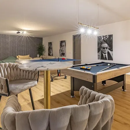 فيلة Vacation Marbella I Monte Halcones, 6bdr, Private-pool, Brand-new, Incredible Views, Cine And Entertainment Room, Bbq, Close To Golf Valley