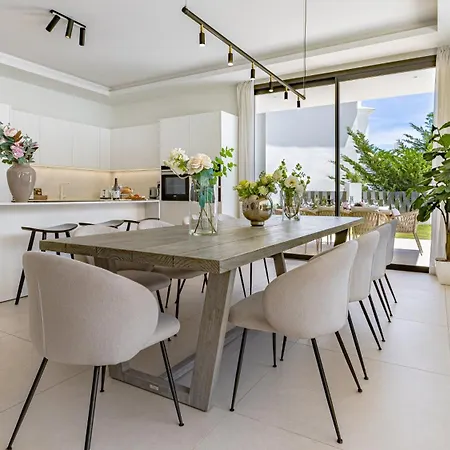 Vacation Marbella I Monte Halcones, 6bdr, Private-pool, Brand-new, Incredible Views, Cine And Entertainment Room, Bbq, Close To Golf Valley فيلة بينهافيس