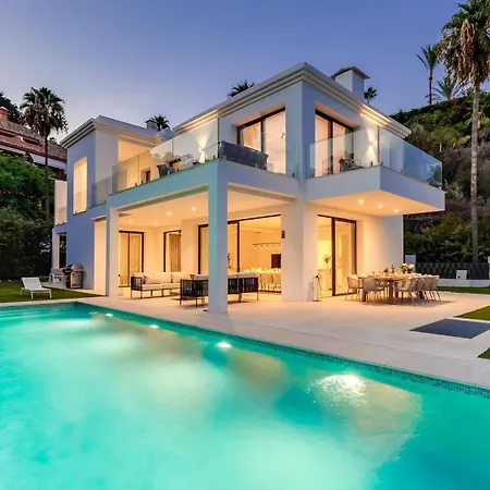 Vacation Marbella I Villa Monte Halcones, 6Bdr, Private-Pool, Brand-New, Incredible Views, Cine And Entertainment Room, Bbq, Close To Golf Valley Willa *